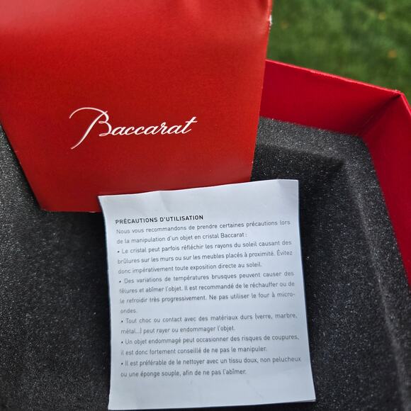 Baccarat Crystal Ribbed Grooved Cube Block Paperweight Display w/Original Box - Picture 7 of 13